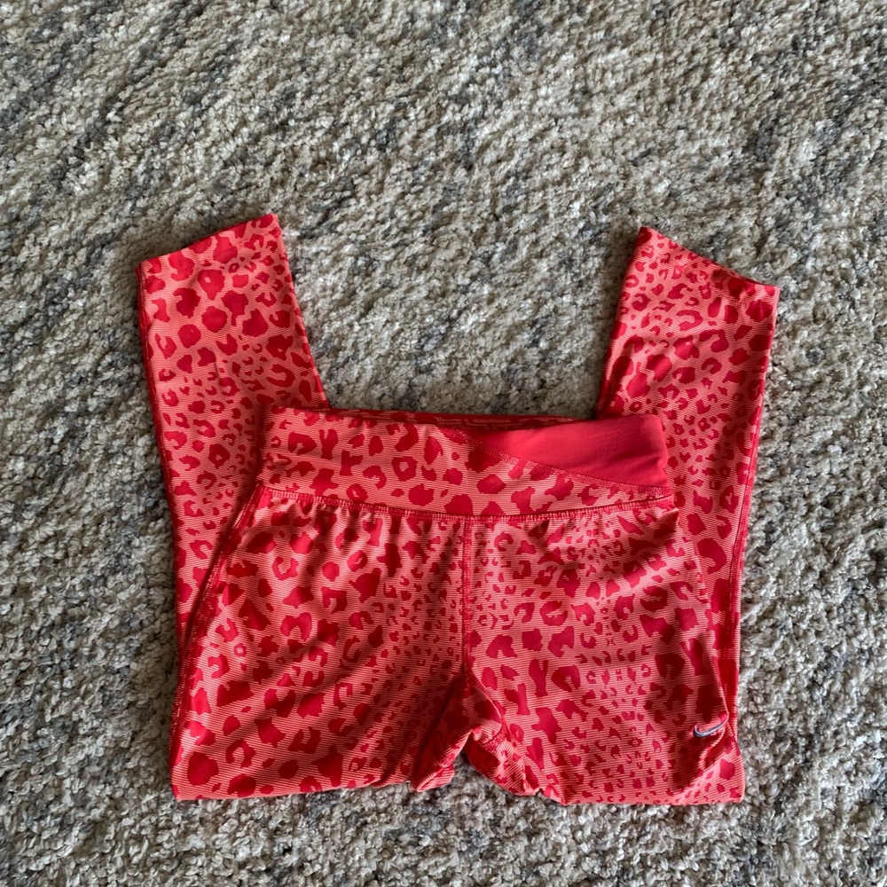 Nike DriFit Leopard Print Capri Leggings